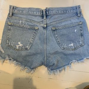 AGOLDE Parker denim cutoff jean shorts. Size 26
